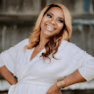 Meet your Posher, Simone